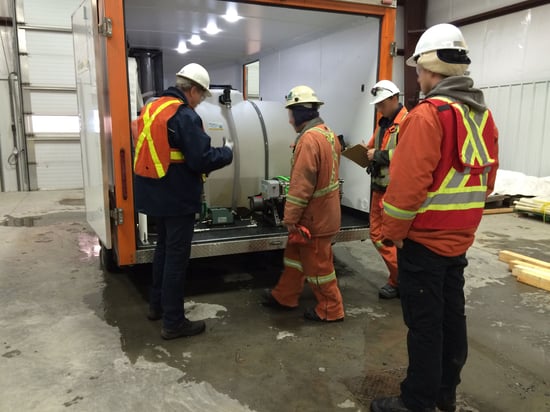 Canadian-Malartic-Remorque-ferme-isolee-lavage-haute-pression
