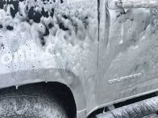 Canon-mousse-detergent-voiture
