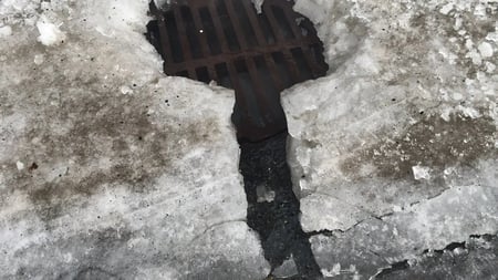 Thawing-Sewer-Pipe-Hot-Water-Pressure