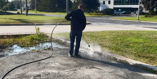 alt=\"High-pressure-washer-cold-water-hot-water\"