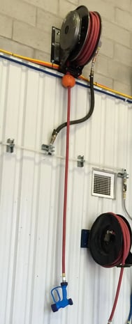 Low-pressure-hose-reel-spring