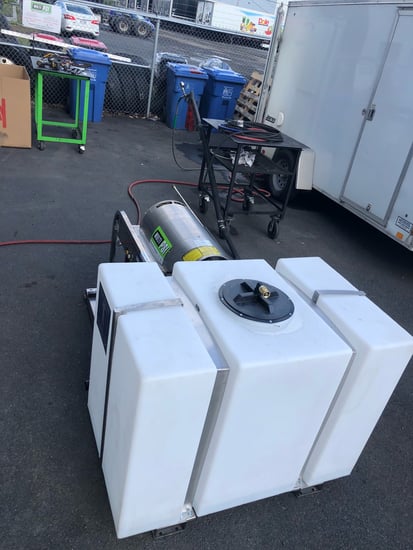 Nettoyeur-haute-pression-Hydro-Tek-SM40004HG-Ville-Montreal-Plateforme-lavage-Reservoir