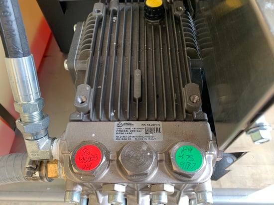 Remorque-fermee-pompe-haute-pression-Pressinet